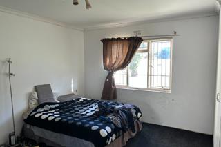 4 Bedroom Property for Sale in Bloubergrant Western Cape